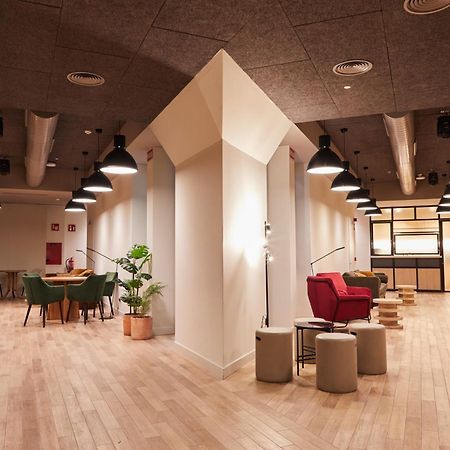Latroupe Prado Hostel Madrid Exteriér fotografie