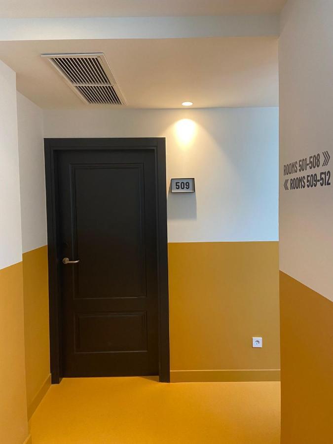 Latroupe Prado Hostel Madrid Exteriér fotografie