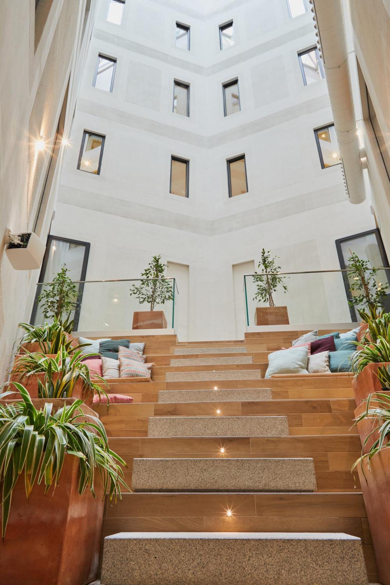 Latroupe Prado Hostel Madrid Exteriér fotografie